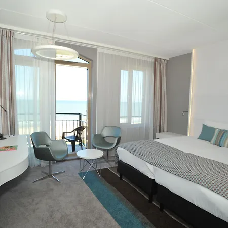 Strandhotel Golfzang فندق 4*