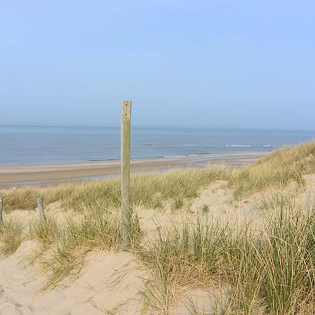 Strandhotel Golfzang Отель Эгмонд-ан-Зее